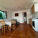 بيت للعطل Robinzonska Kuca Uz *